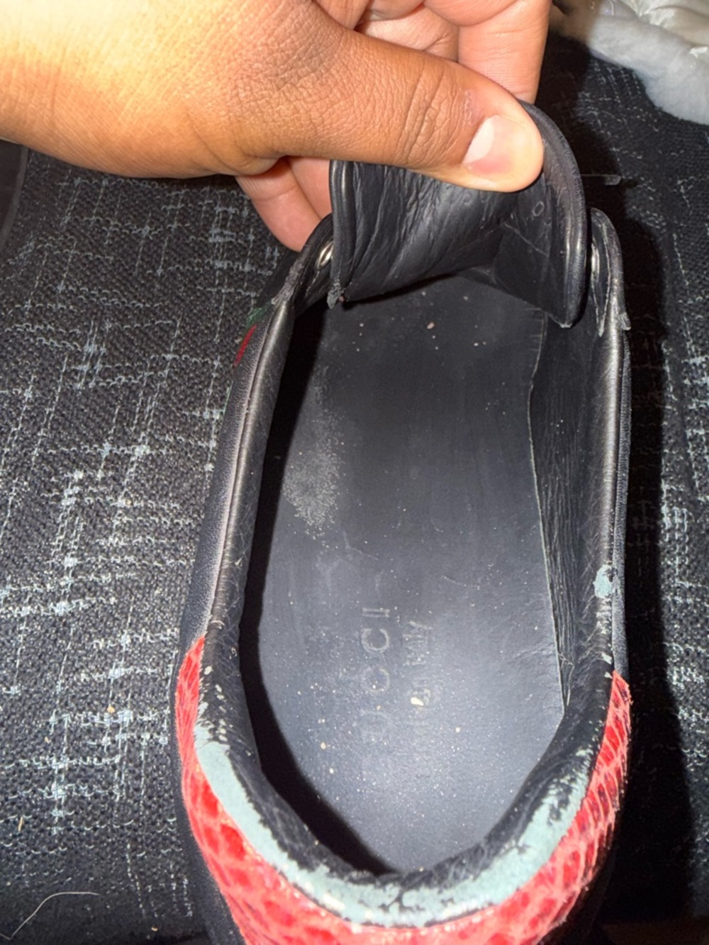 Gucci Black Leather Sneakers with Signature Green & Red Stripe - Picture 3 of 16